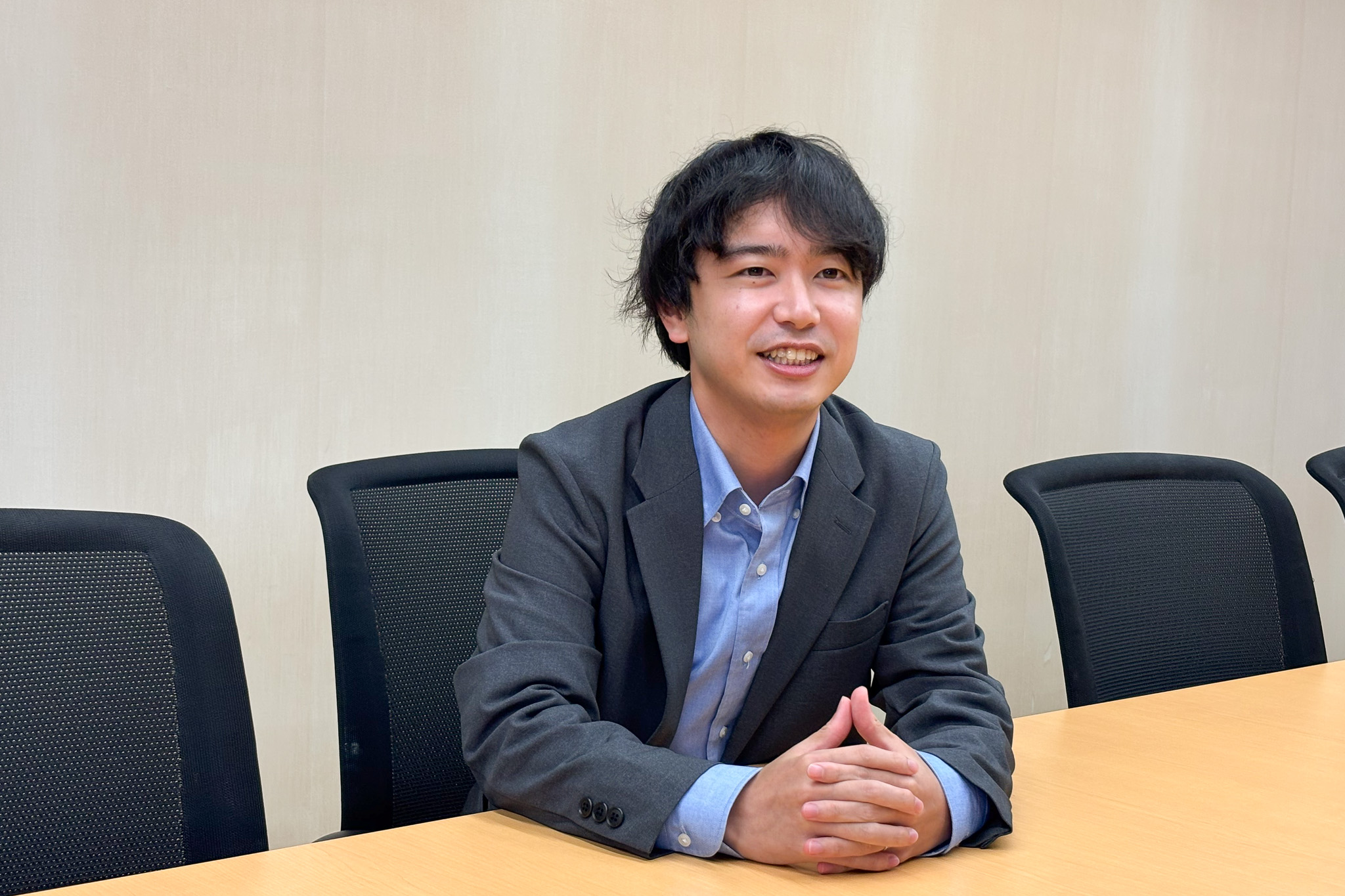 峯弁護士写真②-2.jpg 峯弁護士写真②-2.jpg